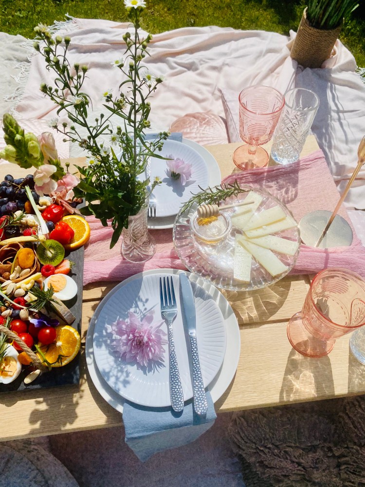 pink picnic setup